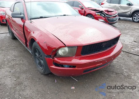 2008 Ford Mustang V6 Deluxe/V6 Premium из США, поврежденный, VIN 1ZVHT80N085193413
